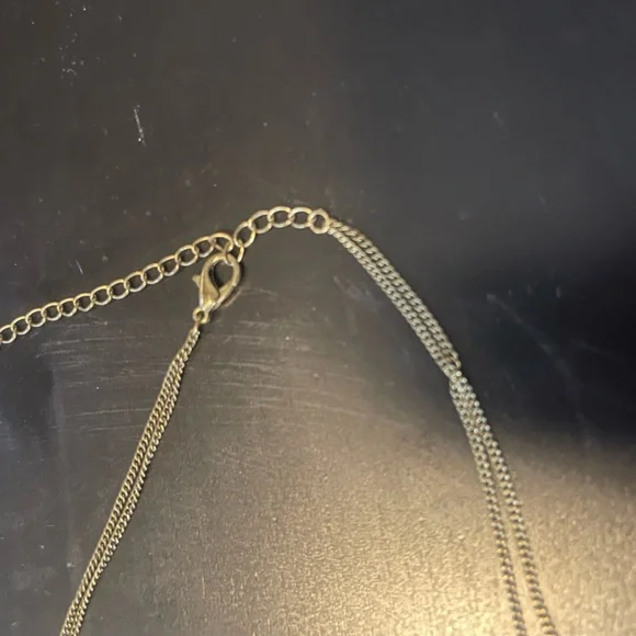 ModCloth leaves necklace - Picture 2 of 3